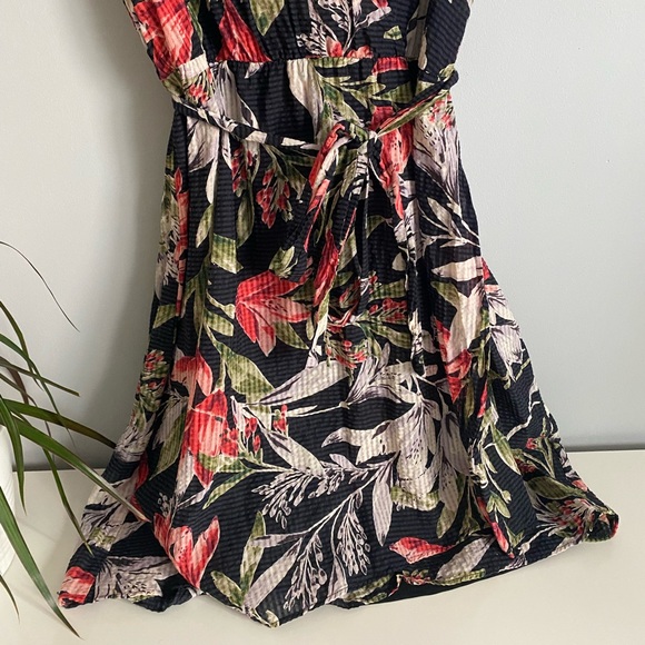 French Connection floral wrap mini dress - Picture 4 of 14